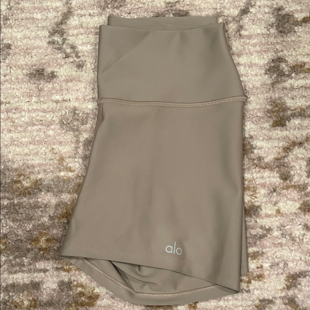 ALO Yoga High-Waist Airlift Shorts
